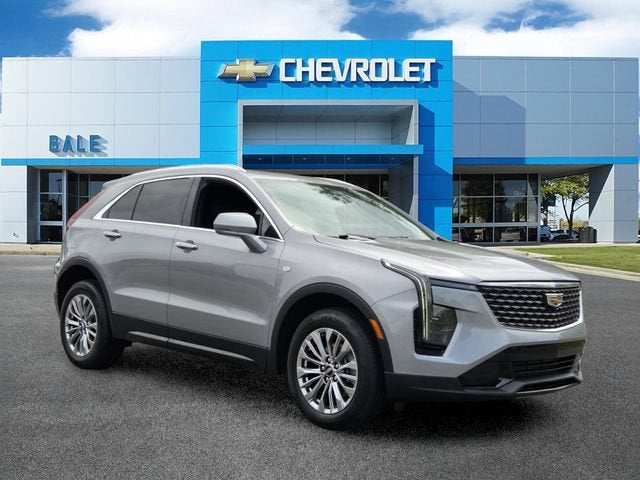 2024 Cadillac XT4 Premium Luxury in Argent Silver Metallic — front three-quarter view