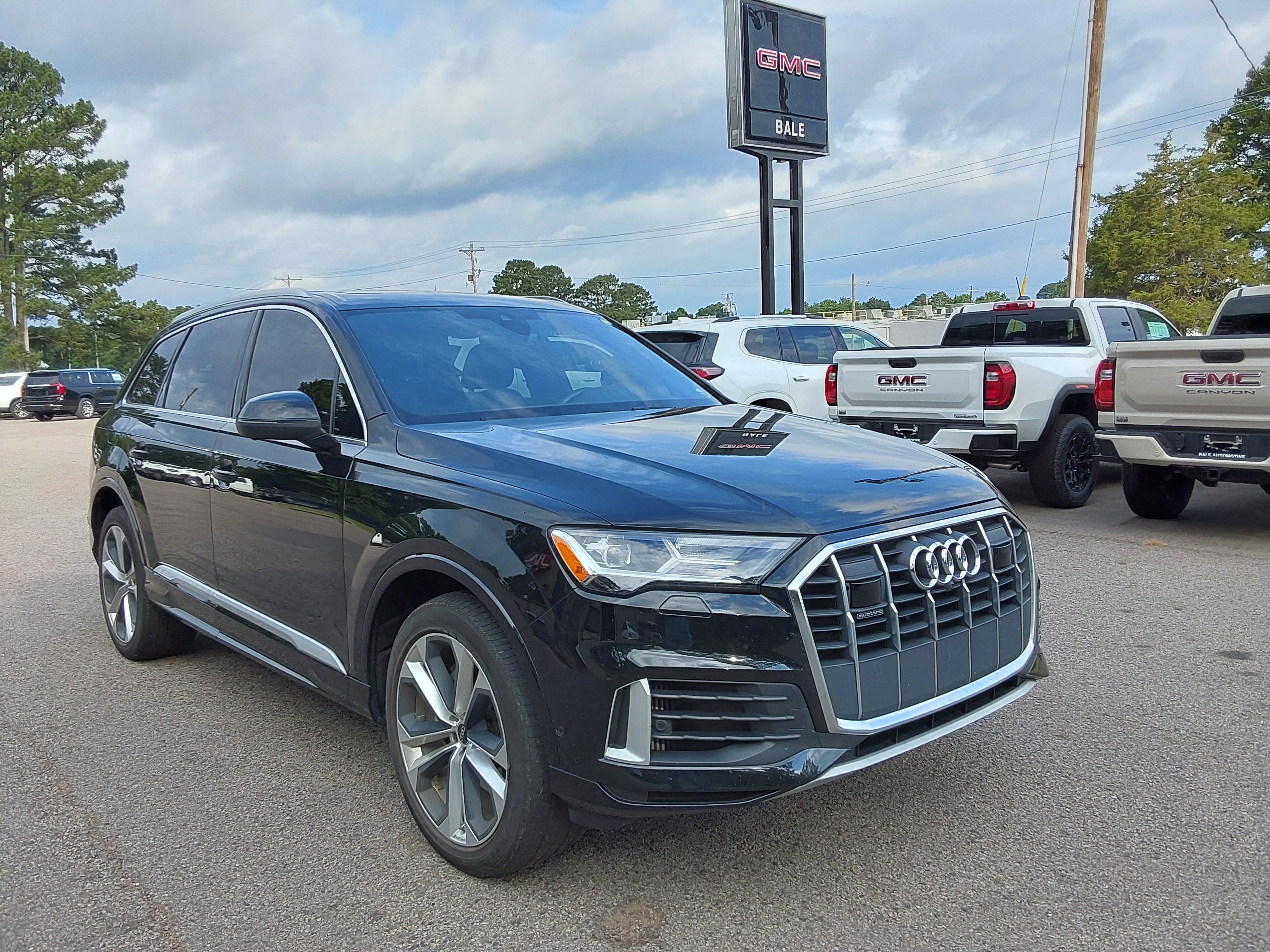 2022 Audi Q7 Premium Plus in Other — front three-quarter view